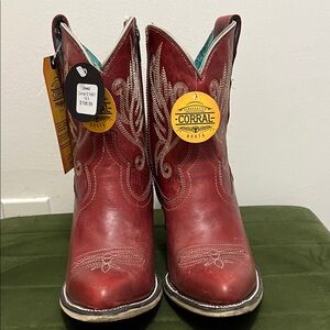 Corral Cherry Red Cowboy Boots